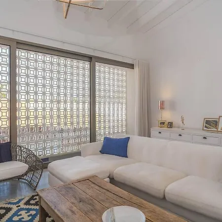 Unique Townhouse ~ Private Pool ~ Rooftop Terrace 度假居