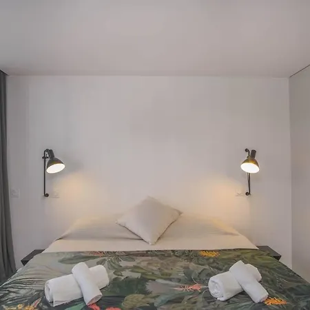 Tatil Evi Unique Townhouse ~ Private Pool ~ Rooftop Terrace Luz