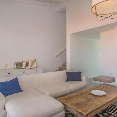 Unique Townhouse ~ Private Pool ~ Rooftop Terrace